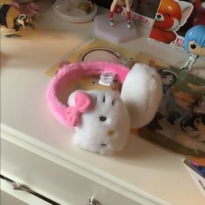 hello kitty earmuffs